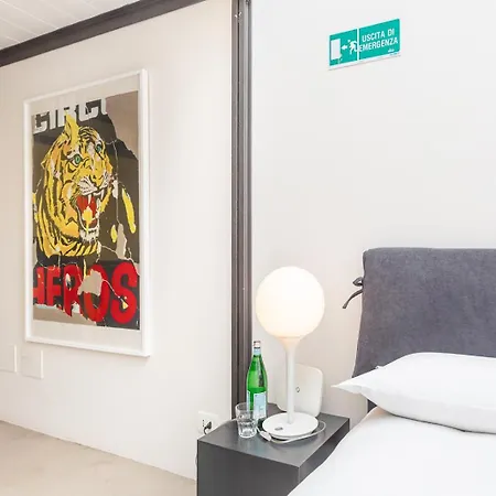 San Teodoro 34 Design Suite, Forum - By Openroma 아파트 *